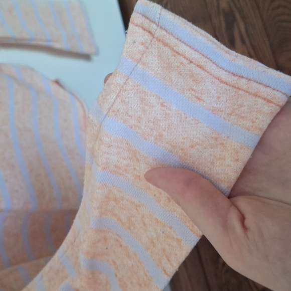 Gap Striped Sweater - Picture 4 of 4